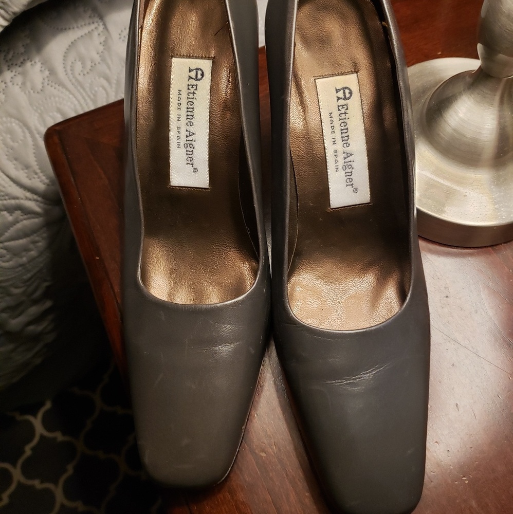 Etienne Aigner heels
